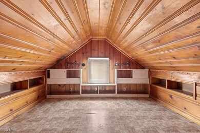 18119 Mapleboro Ave, Maple Heights, OH 44137 - photo 2