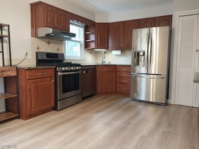 13 Shrump Place, West Orange, NJ 07052 - photo 3