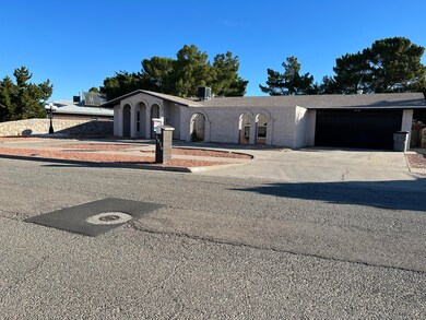 1836 Tom Bolt Dr, El Paso, TX 79936 - photo 3