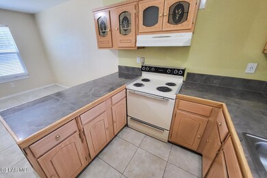 7365 N North Loop Dr unit 2, El Paso, TX 79915 - photo 5