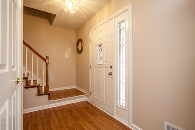 7503 Newton Dr, Louisville, KY 40228 - photo 2