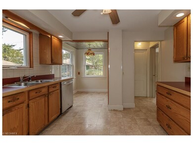 Eat in kitchen