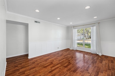 49 Coffee Tavern Rd, Bedford, TX 76022 - photo 4