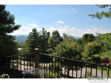 9 Elmwood Ln, Asheville, NC 28803 - photo 2