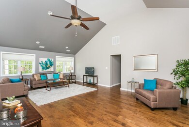 1416 Highview Dr, Lutherville Timonium, MD 21093 - photo 3