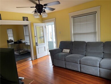 93 Aylsworth Ave, Woonsocket, RI 02895 - photo 6