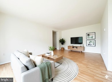 4410 Briarwood Ct N unit 47, Annandale, VA 22003 - photo 3