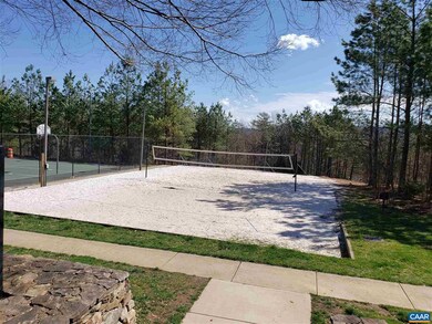 1915 Beechcrest Ct unit 202, Charlottesville, VA 22903 - photo 7