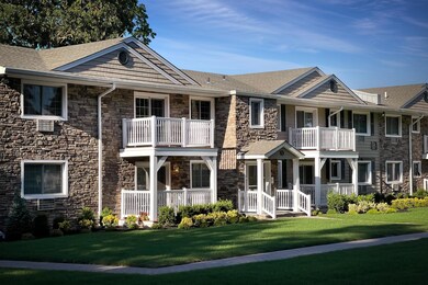 19 Williams Blvd unit 191B, Lake Grove, NY 11755 - photo 3