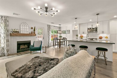 246 N Walden Elms Cir, Spring, TX 77382 - photo 4