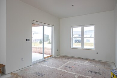 N8912 Harrisville Ct, Menasha, WI 54952 - photo 6