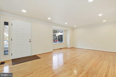 14401 Pebble Hill Ln, North Potomac, MD 20878 - photo 5