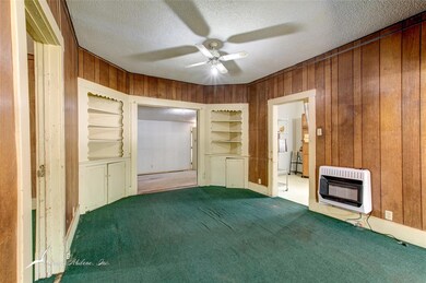 Built in's along the dining area, with a peak into