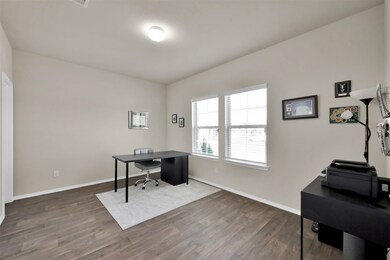 14223 Kings Canyon Ln, Shenandoah, TX 77384 - photo 6