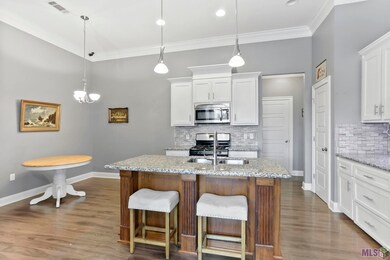 6504 Surrey Ln, Zachary, LA 70791 - photo 5