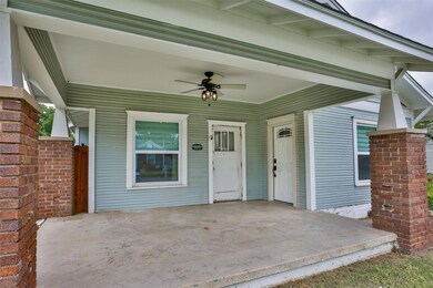 835 N Morris St, Gainesville, TX 76240 - photo 2