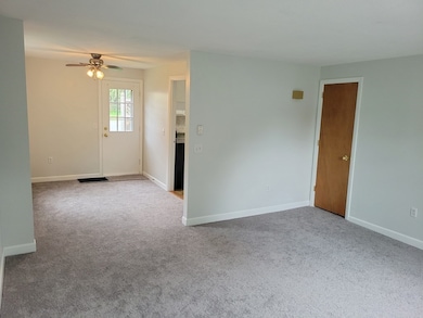 252 West St unit 13, Amherst, MA 01002 - photo 3
