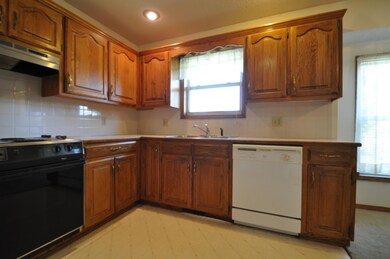 Kitchen 4