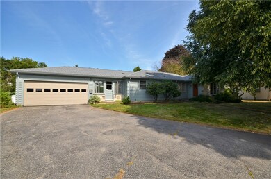 8 April Ct, Providence, RI 02908 - photo 5