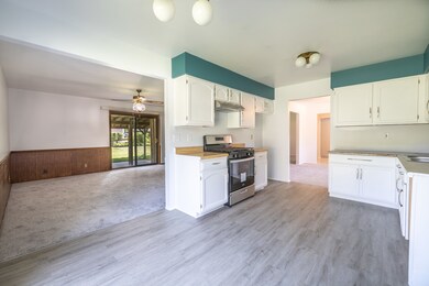 701 Butterfield Dr, Algonquin, IL 60102 - photo 7