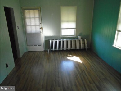 521 W Forest Grove Rd, Vineland, NJ 08360 - photo 2