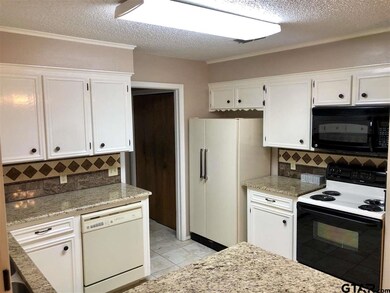 1411 1411 Crockett, Tyler, TX 75701 - photo 3