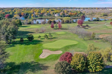 4033 S Fohr Dr unit 12, New Berlin, WI 53151 - photo 2