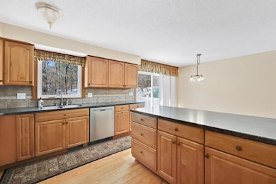 433 Ventura St, Ludlow, MA 01056 - photo 5