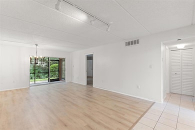 121 Cypress Ln unit 21, Oldsmar, FL 34677 - photo 5