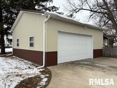 417 NE 2nd St, Galva, IL 61434 - photo 2