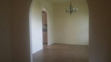 505 Scissor Trail Cir, Laredo, TX 78045 - photo 2