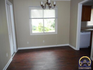 3643 SW Clare Ave, Topeka, KS 66611 - photo 5