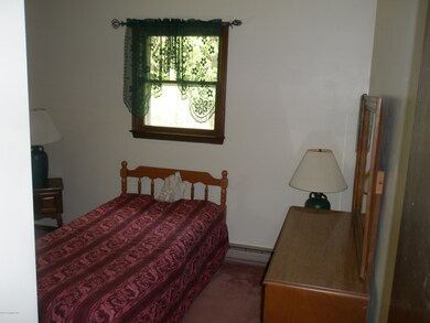 120 Laurel Ln, Effort, PA 18330 - photo 6