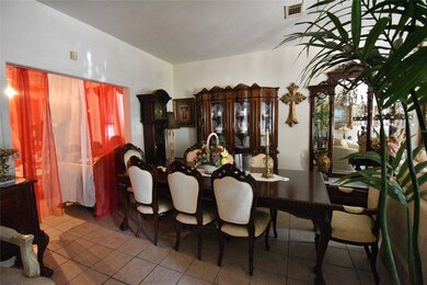 7008 Duan St, Houston, TX 77022 - photo 5