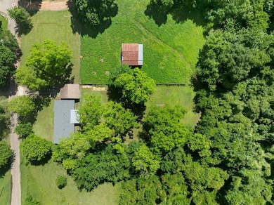 308 E Highland St, Hugo, OK 74743 - photo 7