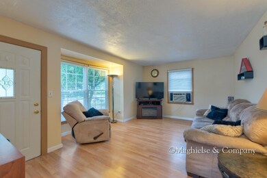 04 Living Room