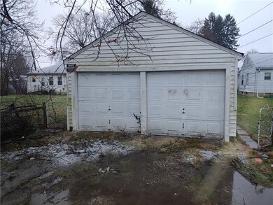 4610 E 17th St, Indianapolis, IN 46218 - photo 4