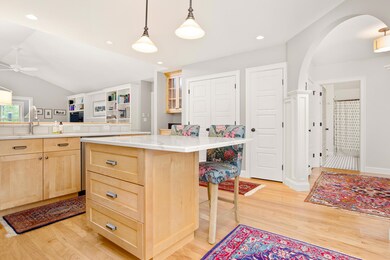 4 Tanager Ln Cape Elizabeth ME-large-007