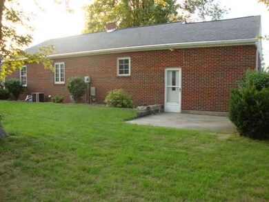 103 Charles St, Archbold, OH 43502 - photo 4