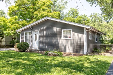 614 Santa fe Ave, Carpentersville, IL 60110 - photo 6