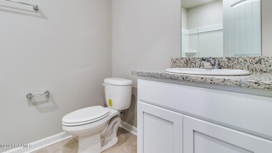 X40D Denton AL White - 1805 Highland Dr