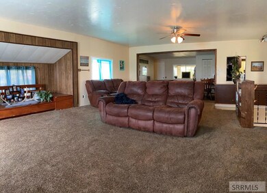 541 W 300 N, Blackfoot, ID 83221 - photo 4