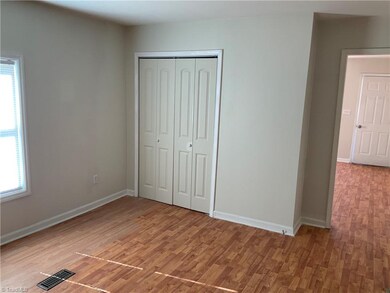 436 Peachtree St, Asheboro, NC 27203 - photo 4