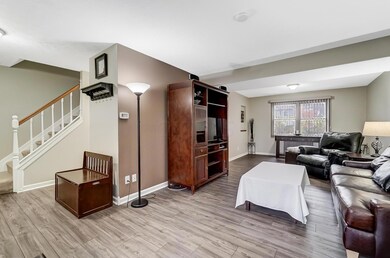 Living Room/entry