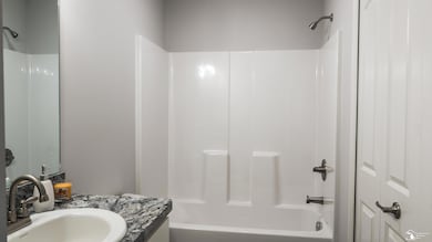 5406 Volterra Dr unit 20, Monroe, MI 48161 - photo 4