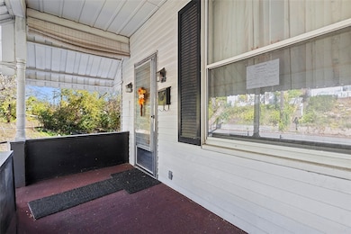 241 State St W, Oakdale, PA 15071 - photo 5