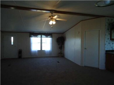 Fantastic Living Room...Plenty of Room for Your De