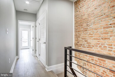 1118 4th St NE, Washington, DC 20002 - photo 6