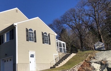 15 Crystal Dr, Stoneham, MA 02180 - photo 3