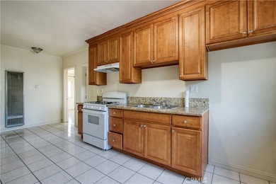 5246 Phillips Blvd unit 2, Chino, CA 91710 - photo 6